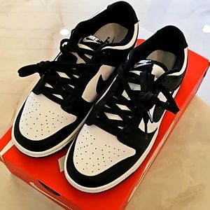 NIKE PANDA DUNKS SOLD!!!@